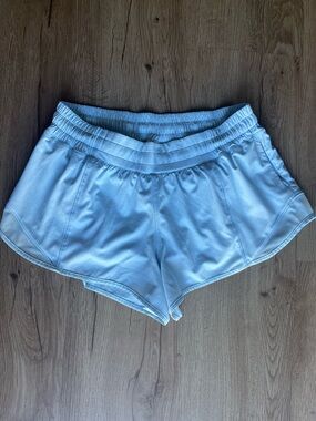 Lululemon Women’s Running Shorts Size 8 Light Baby Blue Lined EUC